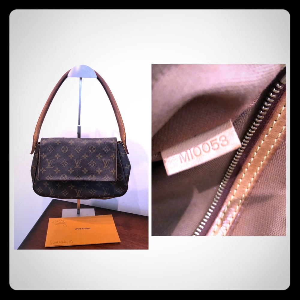 🌴Authentic Louis Vuitton Looping Mini🌴